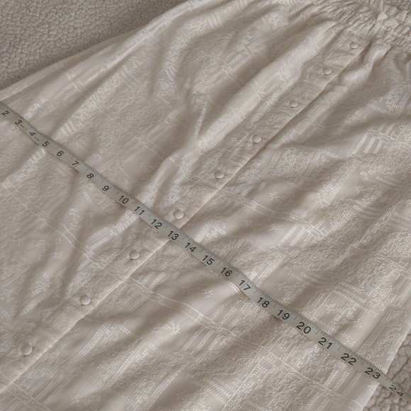 Tularosa Medium Cream Needle Point Midi Skirt - Picture 9 of 17